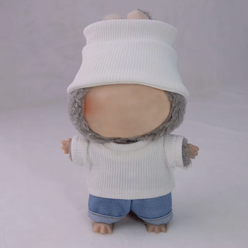 These little pants are the secret sauce for giving a 15cm or 17cm Labubu superstar a freshly styled, oh-so-plush wardrobe moment - Image 6