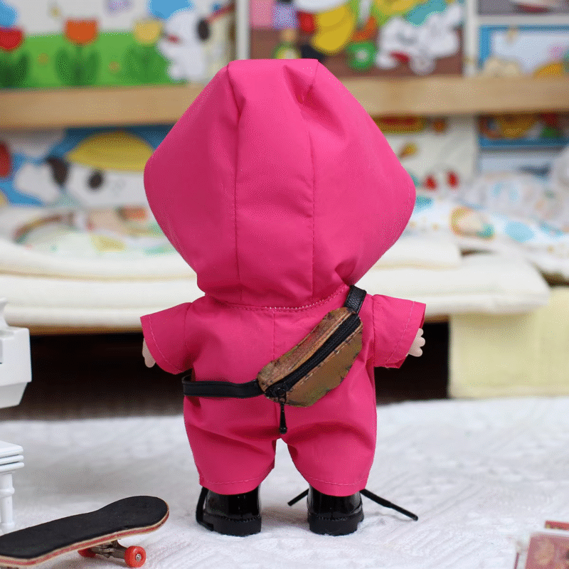 Next up is the Korean-style Labubu outfit. Sized just for the Labubu 17-centimeter crew, you can grab the assault-suit look in versions V1, V2, or V3