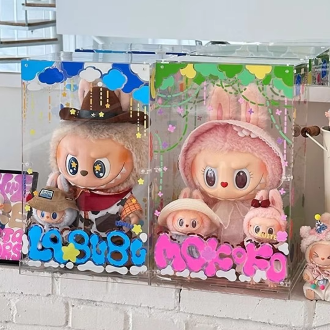 The Monsters Labubu 38cm Storage Display Stand is a collection center for children and for toy enthusiasts