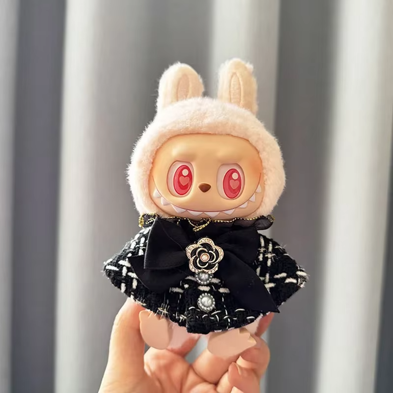 Let playtime explode with happy possibilities when you outfit your Labubu with the Labubu Clothes 17cm Pink Stitch Princess Dream Attire doll accessory—perfect for games, displays