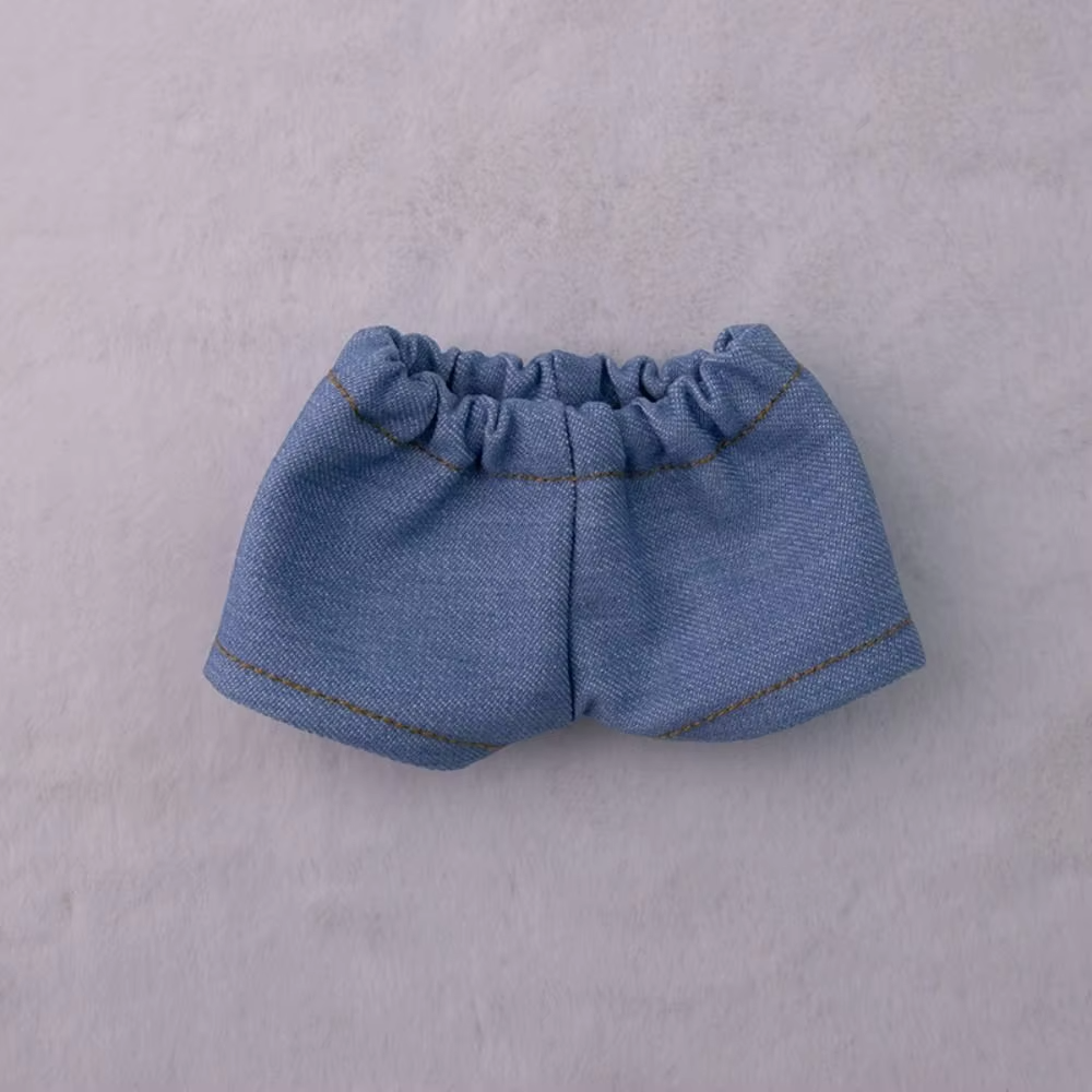 These little pants are the secret sauce for giving a 15cm or 17cm Labubu superstar a freshly styled, oh-so-plush wardrobe moment - Image 2