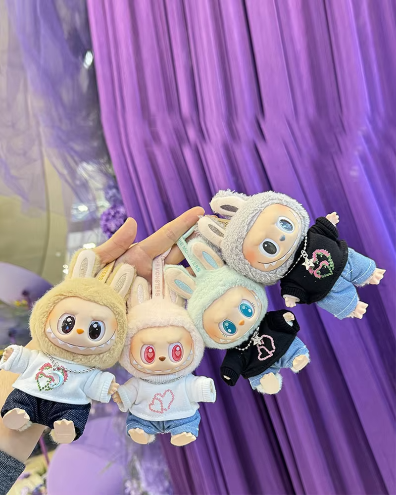 This 17cm Labubu doll comes with a full set, this includes a luxurious custom white sweater doll Labubu sweater and fine Labubu accessories - Image 5