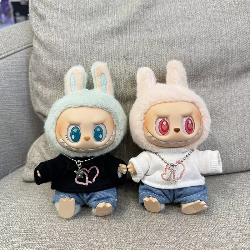 This 17cm Labubu doll comes with a full set, this includes a luxurious custom white sweater doll Labubu sweater and fine Labubu accessories - Image 4