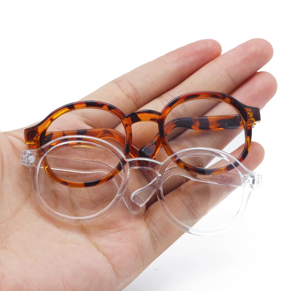 The 6.5cm Labubu MSD SD Plush Transparent Plastic Glasses—Sunglasses for 1/8, 1/6, 1/3, 1/4 BJD, and EXO Dolls—will enhance your doll’s look - Image 3