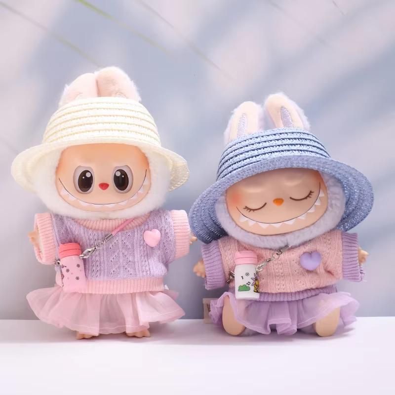 Perfectly adorable at just 17 cm long, the Labubu V1 V2 V3 Outfit Accessory Set was knit with care and sprinkled with charm